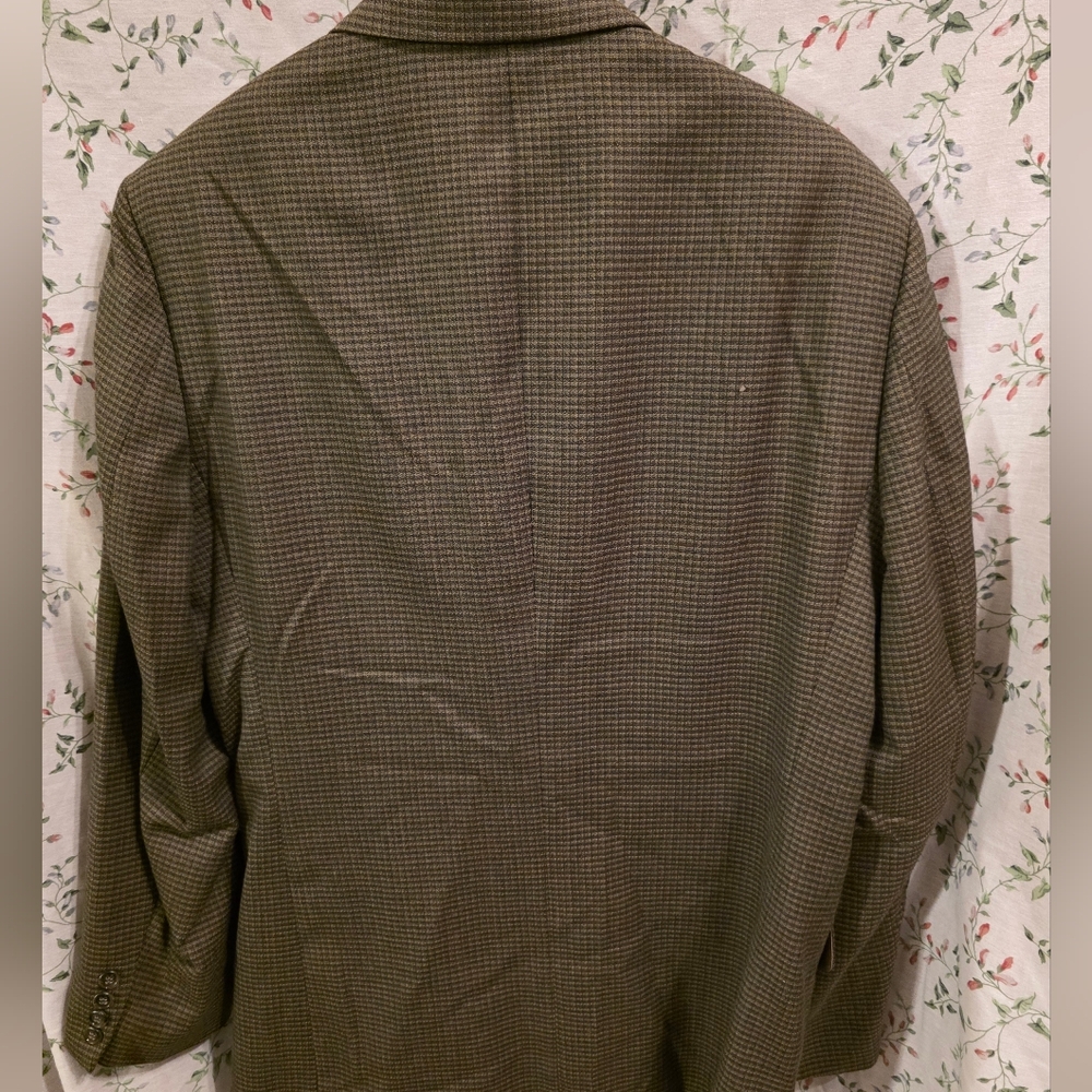 Haggar Brown and Green Checkered Blazer 46R - Picture 2 of 3